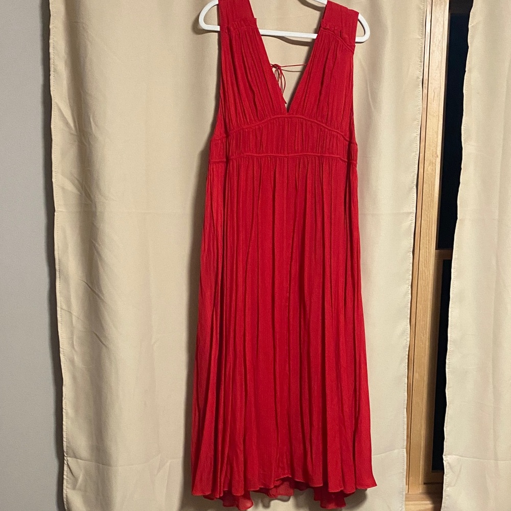 Elegant Red Sleeveless Dress